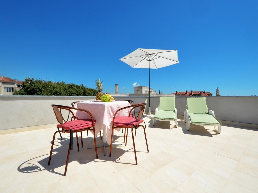 Apartment Lilly Спліт Екстер'єр фото