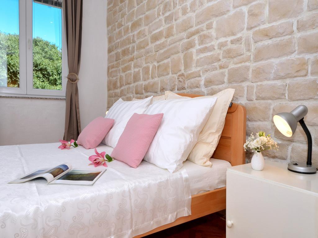 Apartment Lilly Спліт Екстер'єр фото